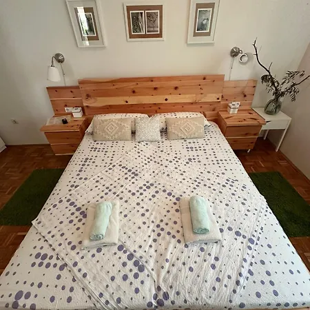 Apartman Munida Μεντουλίν