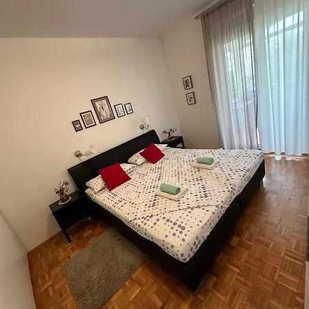 Διαμέρισμα Apartman Munida Μεντουλίν