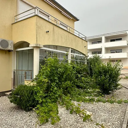 Διαμέρισμα Apartman Munida