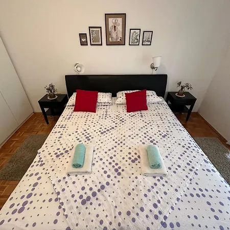 Apartman Munida Apartament *